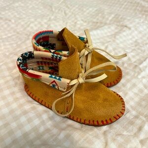 TPMocs Fire Walker baby moccasins size 5 suede handmade